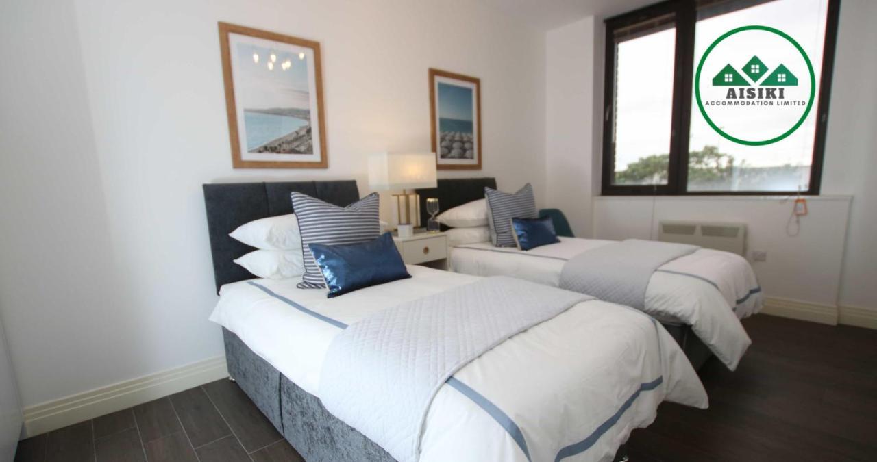 Aisiki Living At Upton Rd, Multiple 1, 2, Or 3 Bedroom Apartments, King Or Twin Beds With Free Wi-Fi & Parking Watford  Exterior foto
