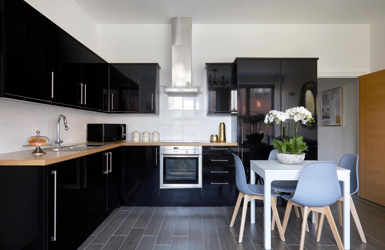 Aisiki Living At Upton Rd, Multiple 1, 2, Or 3 Bedroom Apartments, King Or Twin Beds With Free Wi-Fi & Parking Watford  Exterior foto