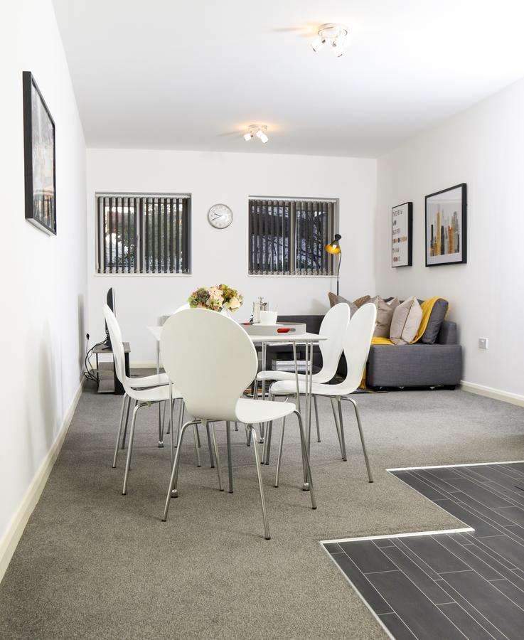 Aisiki Living At Upton Rd, Multiple 1, 2, Or 3 Bedroom Apartments, King Or Twin Beds With Free Wi-Fi & Parking Watford  Exterior foto